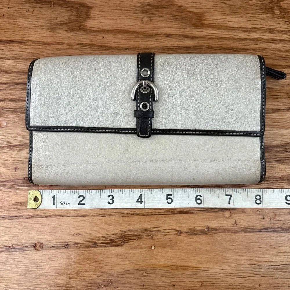 Coach Soho Wallet Trifold Organizer White Brown Leather Vintage Y2K Needs Work